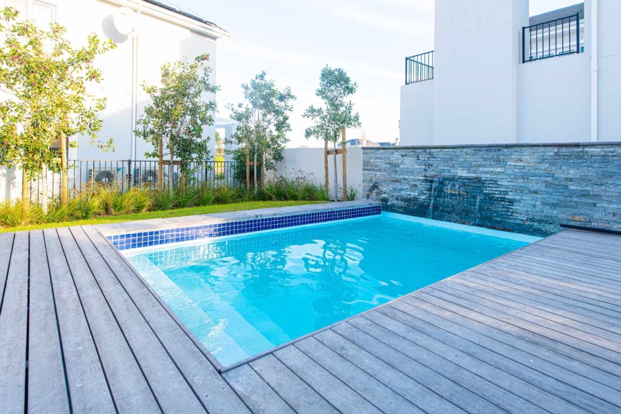 To Let 3 Bedroom Property for Rent in Val De Vie Estate Western Cape
